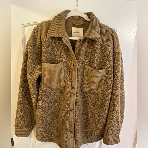 Thread & Supply High Pile Fleece Shacket Size Large - Picture 4 of 15